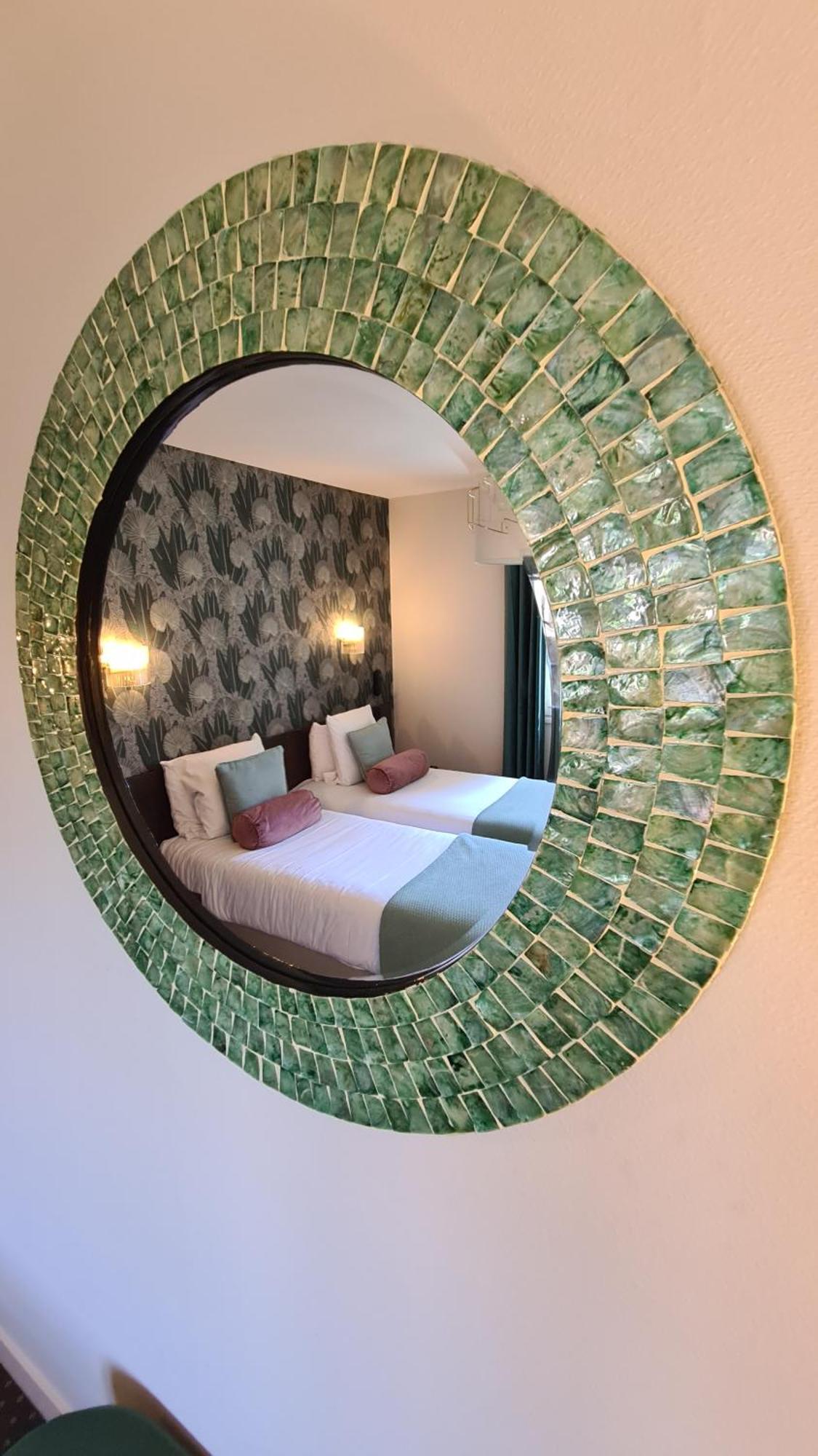 Hotel Reine Mathilde بايو المظهر الخارجي الصورة